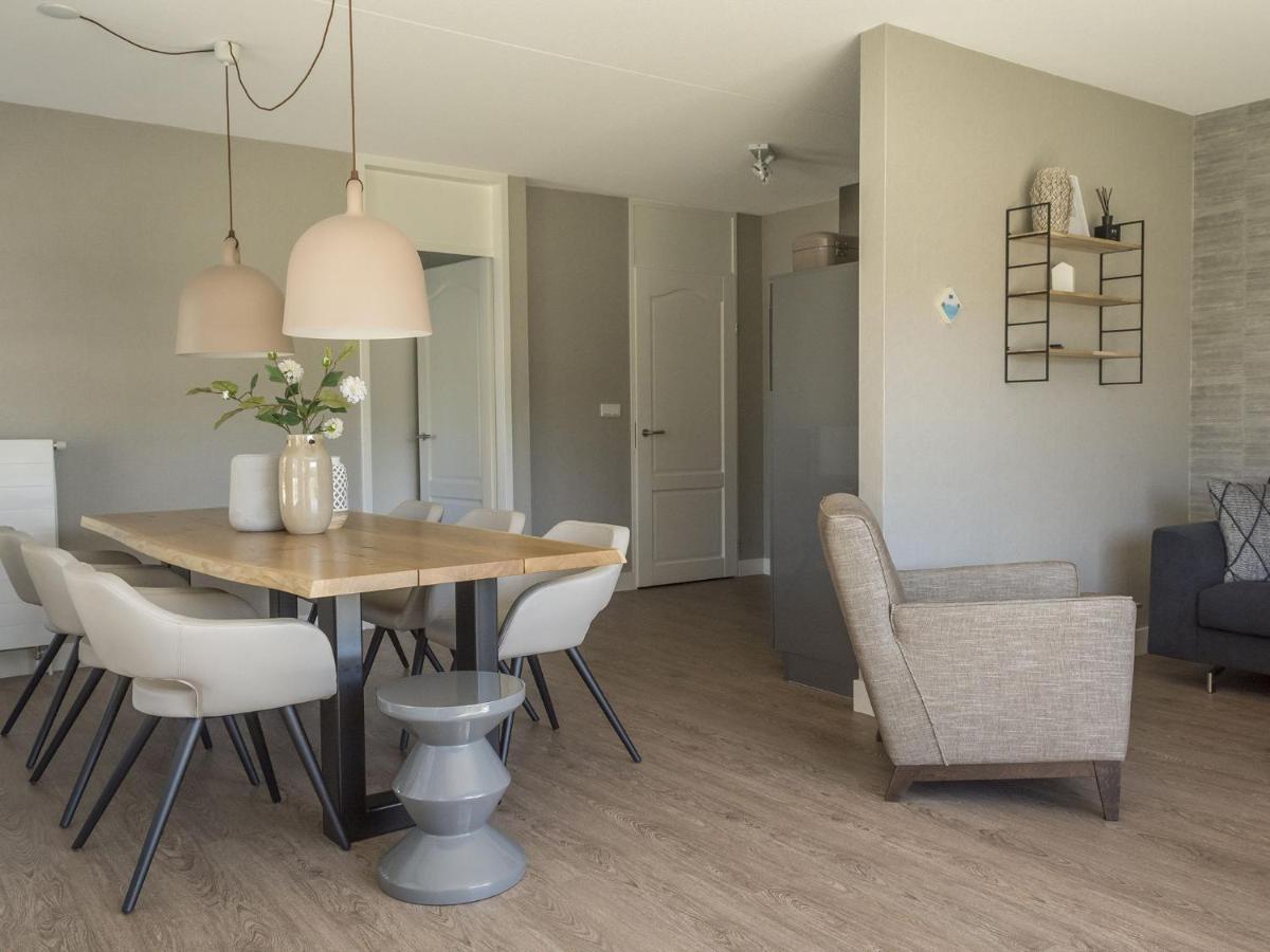 In Cozy Holiday home